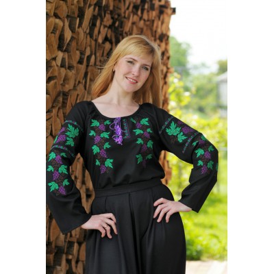 Embroidered blouse "Olvia: grapes"